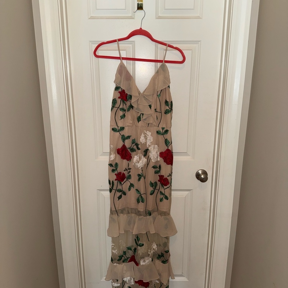 Lulu's Beige Floral Maxi Dress